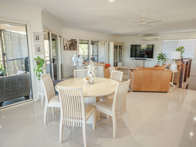 9 THE TOR WALK, Russell Island QLD 4184