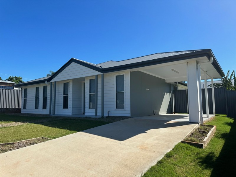 9 Norfolk St, Russell Island QLD 4184