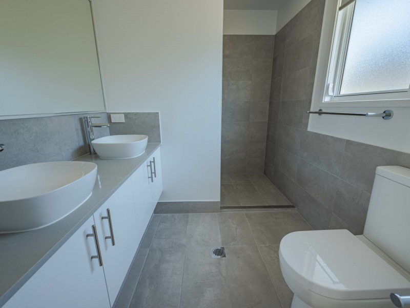 9 Norfolk St, Russell Island QLD 4184