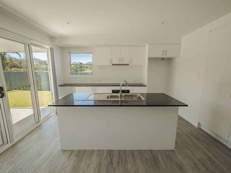 9 Norfolk St, Russell Island QLD 4184