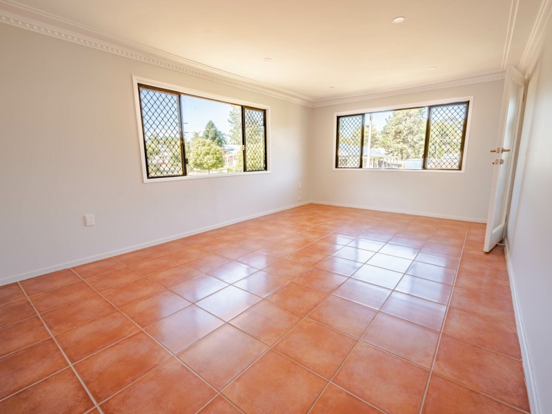 19 CANAIPA ROAD, Russell Island QLD 4184