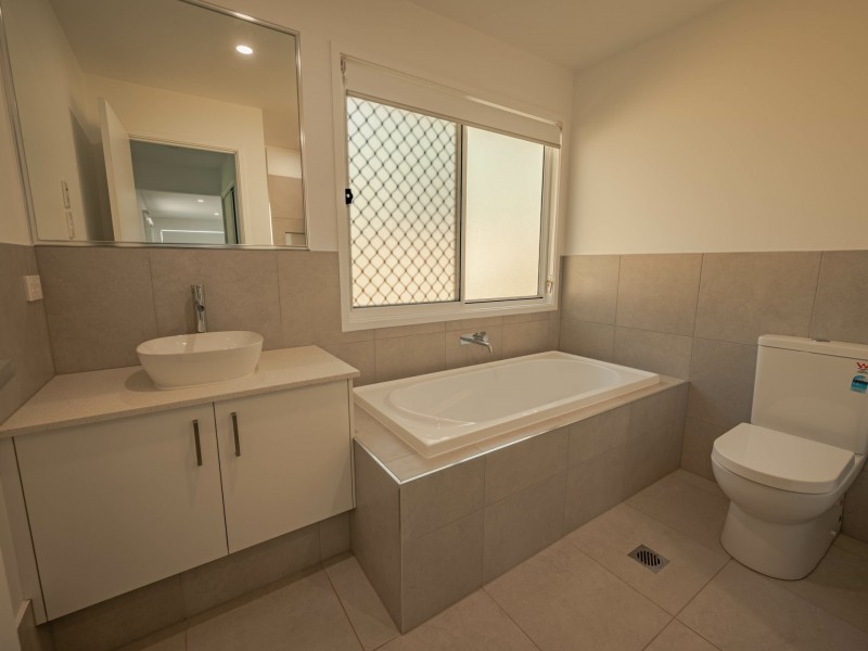 10 Billambang Street, Russell Island QLD 4184