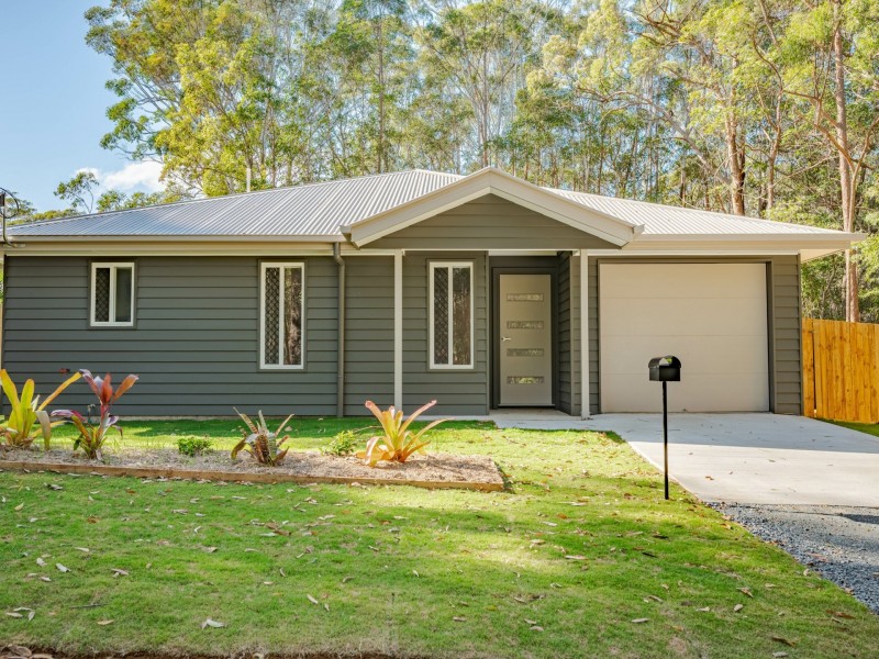 10 Billambang Street, Russell Island QLD 4184