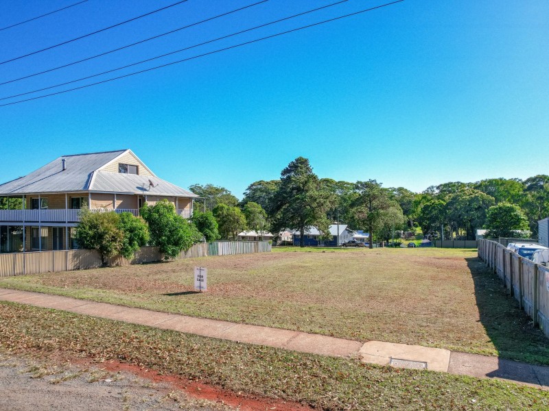 7 Jackson Road, Russell Island QLD 4184