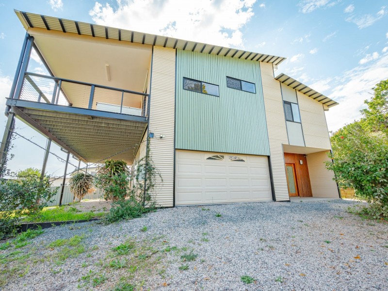 10 Carnation Court, Russell Island QLD 4184