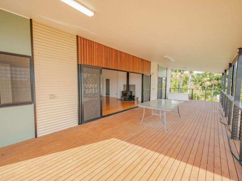 10 Carnation Court, Russell Island QLD 4184