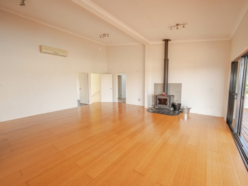 10 Carnation Court, Russell Island QLD 4184