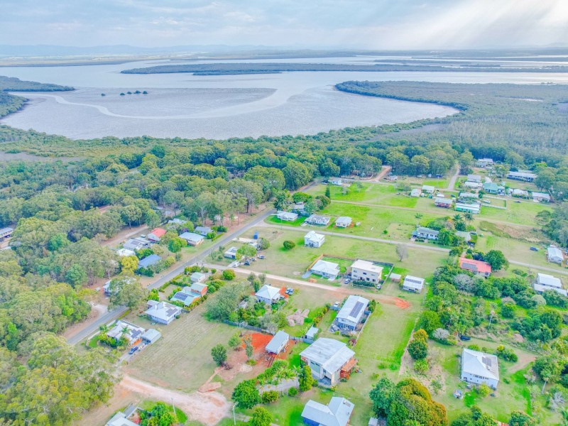 10 Carnation Court, Russell Island QLD 4184