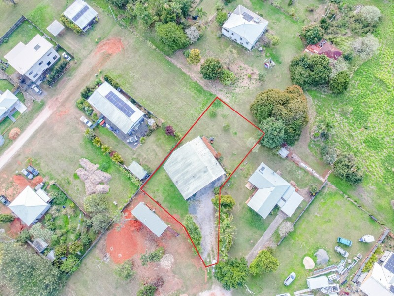 10 Carnation Court, Russell Island QLD 4184