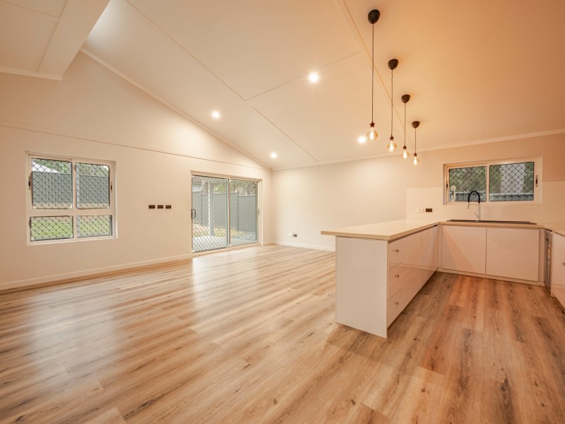 5 Angorra, Russell Island QLD 4184