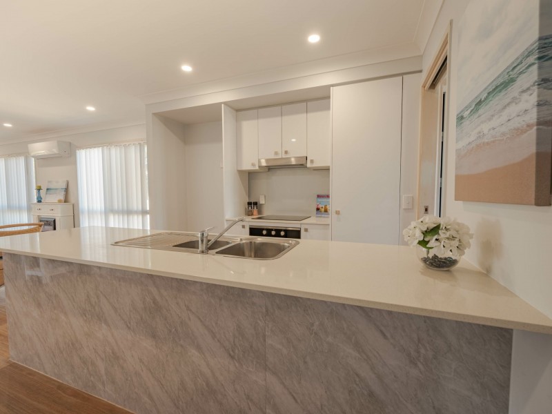 31 Vista Street, Russell Island QLD 4184