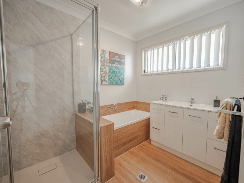 31 Vista Street, Russell Island QLD 4184