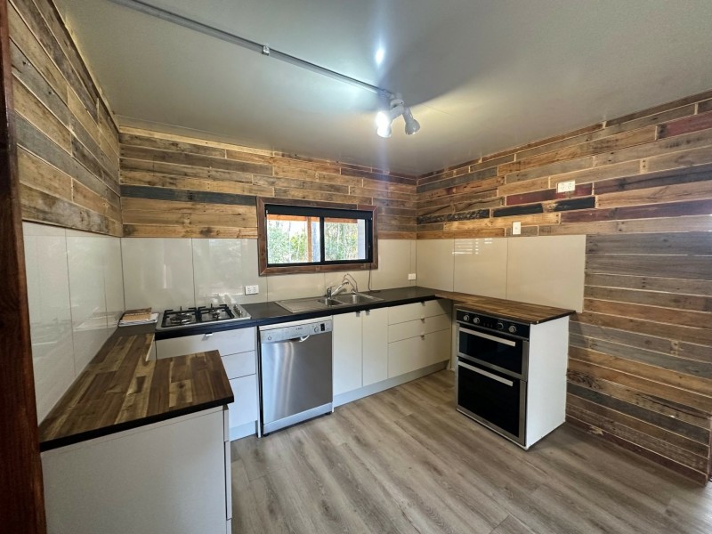 11 Darling Street, Russell Island QLD 4184
