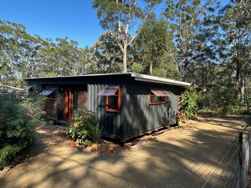 11 Darling Street, Russell Island QLD 4184