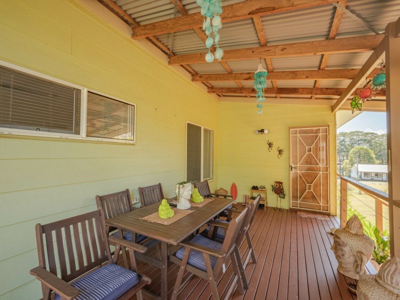 17 Jackson Road, Russell Island QLD 4184