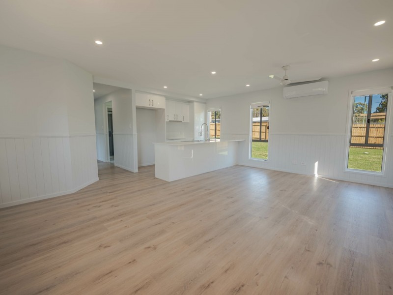 21 AKEBIA STREET, Russell Island QLD 4184