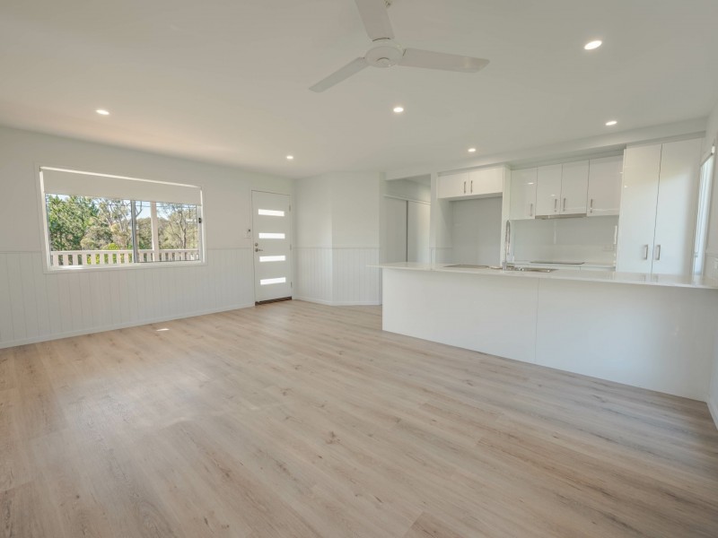 21 AKEBIA STREET, Russell Island QLD 4184