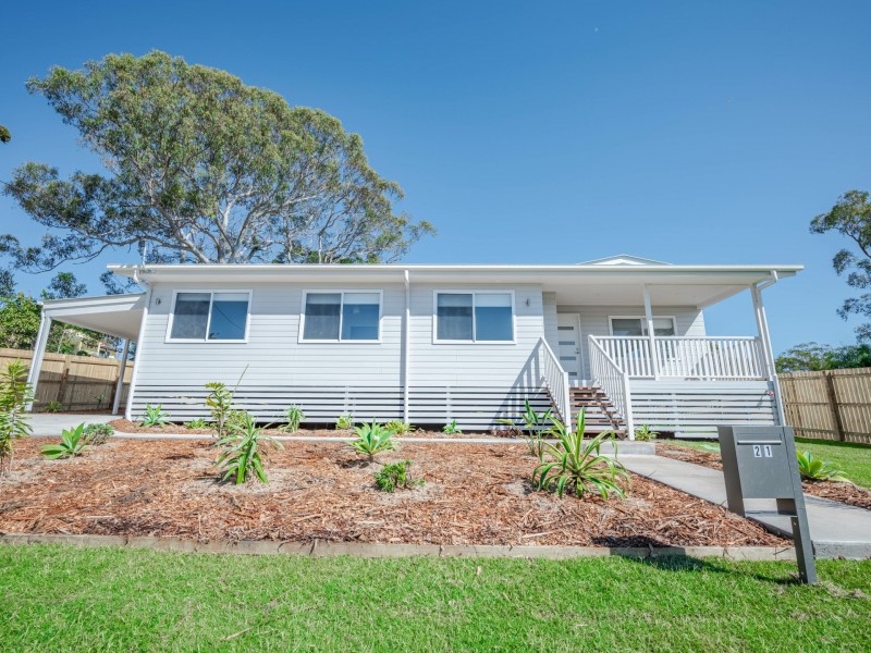 21 AKEBIA STREET, Russell Island QLD 4184