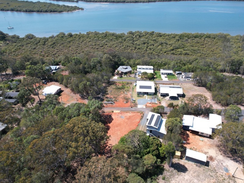 12 Opal Crt, Russell Island QLD 4184