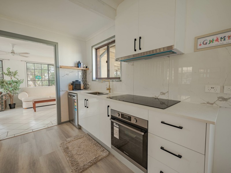 18 EMERSON, Russell Island QLD 4184