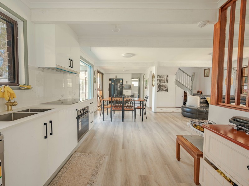 18 EMERSON, Russell Island QLD 4184