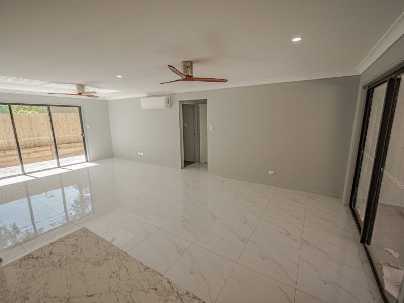 35 Channel Street, Russell Island QLD 4184