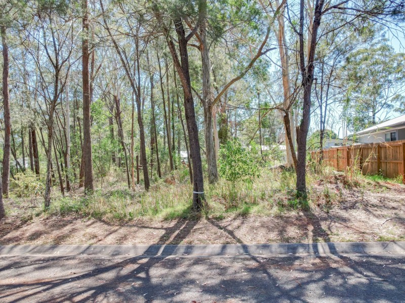 27-31 Rossi Ave, Russell Island QLD 4184