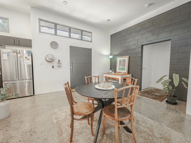 38 Guthrie St, Russell Island QLD 4184