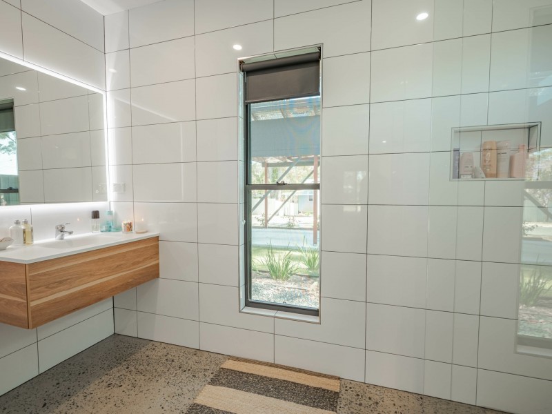 38 Guthrie St, Russell Island QLD 4184