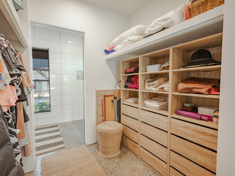 38 Guthrie St, Russell Island QLD 4184