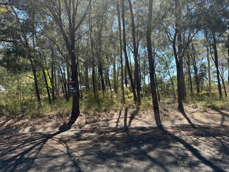 29 Rossi Ave, Russell Island QLD 4184