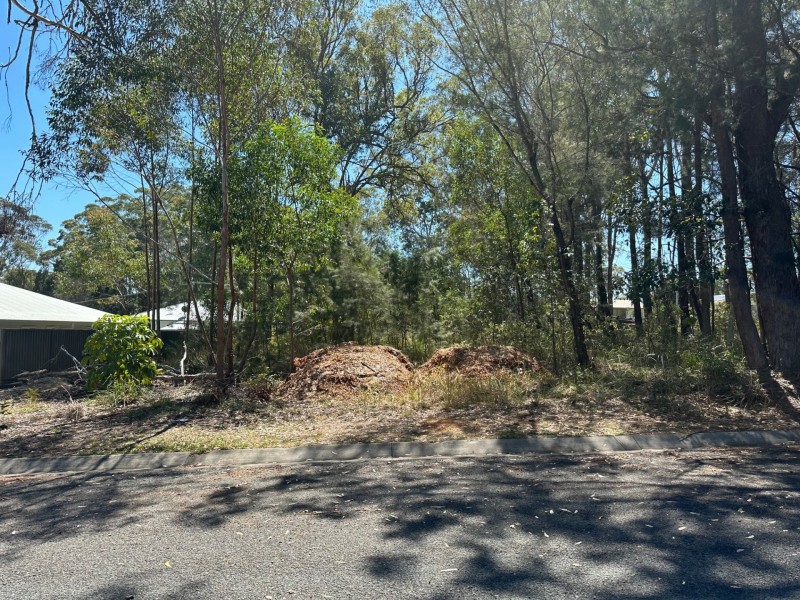 31 Rossi Ave, Russell Island QLD 4184