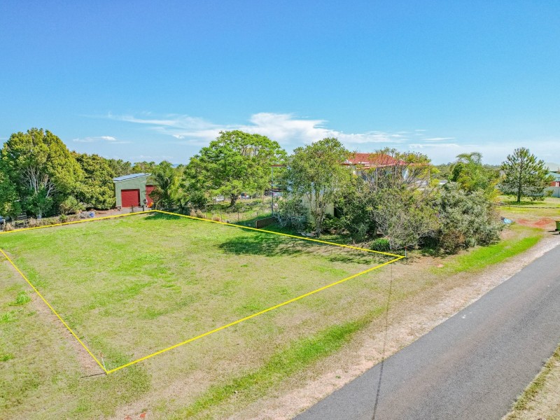 10 HIGHLAND STREET, Russell Island QLD 4184