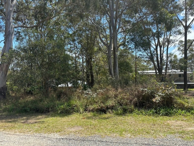 15 Oxley Ave, Russell Island QLD 4184