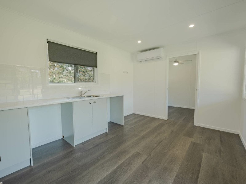 100 Laurel Street, Russell Island QLD 4184