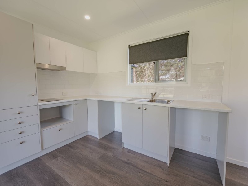 100 Laurel Street, Russell Island QLD 4184