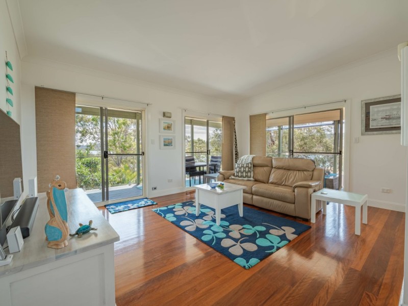 57 SEAWARD DRIVE, Russell Island QLD 4184