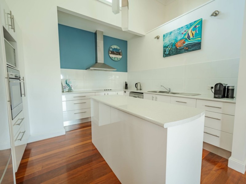 57 SEAWARD DRIVE, Russell Island QLD 4184