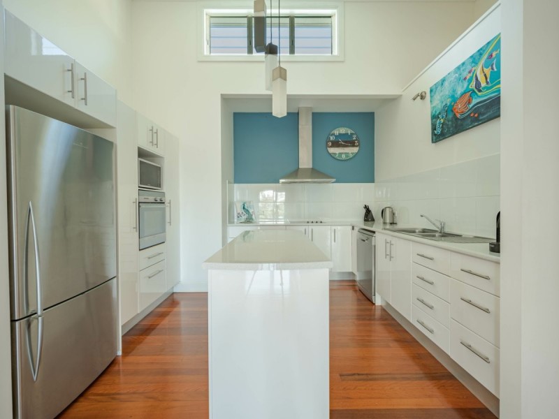 57 SEAWARD DRIVE, Russell Island QLD 4184