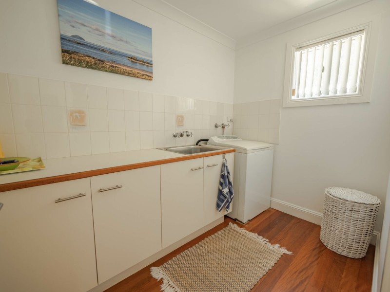57 SEAWARD DRIVE, Russell Island QLD 4184