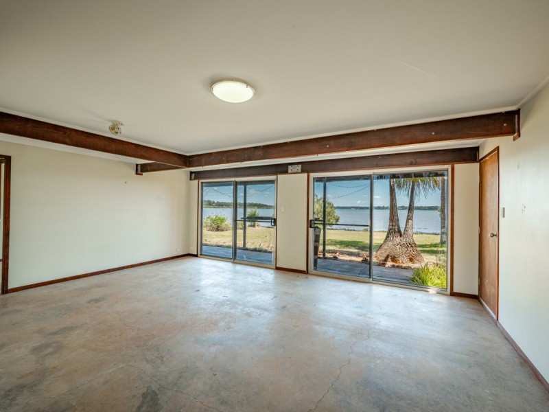 81 Canaipa Point Drive, Russell Island QLD 4184