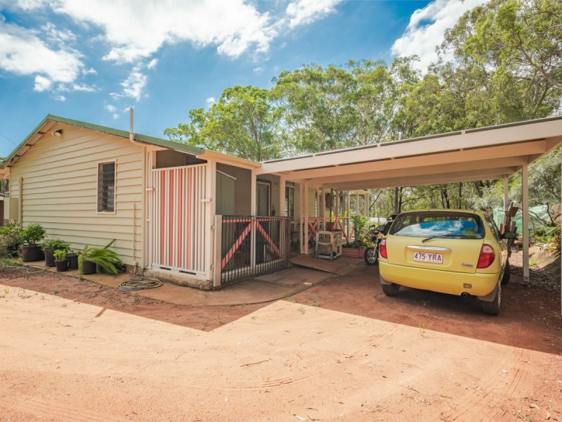 37 Hume St, Russell Island QLD 4184