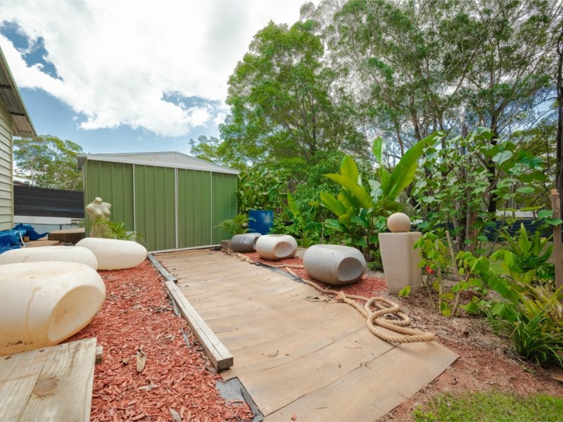 37 Hume St, Russell Island QLD 4184