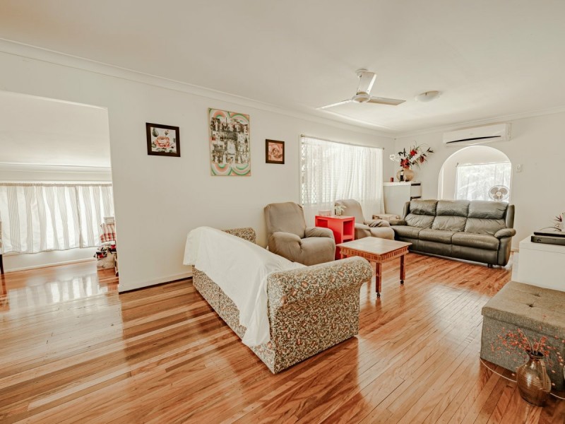 17-19 Jiwali Street, Russell Island QLD 4184