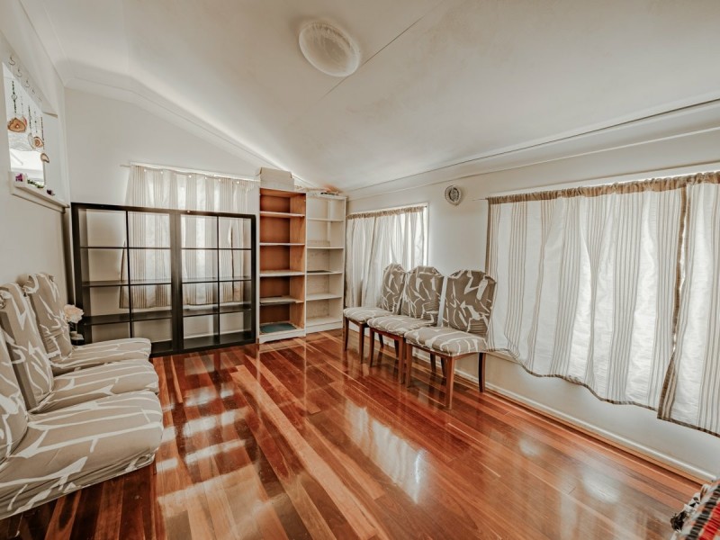 17-19 Jiwali Street, Russell Island QLD 4184