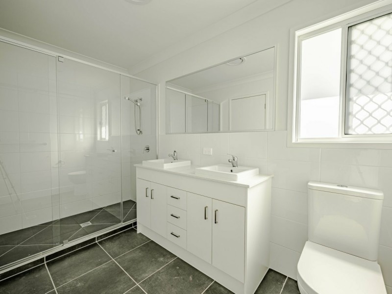 19 Robert Street, Russell Island QLD 4184
