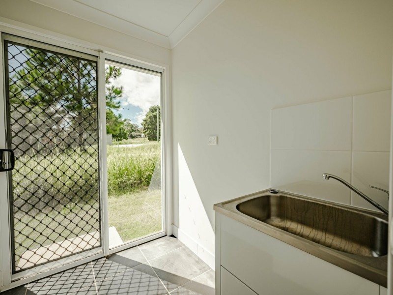 19 Robert Street, Russell Island QLD 4184