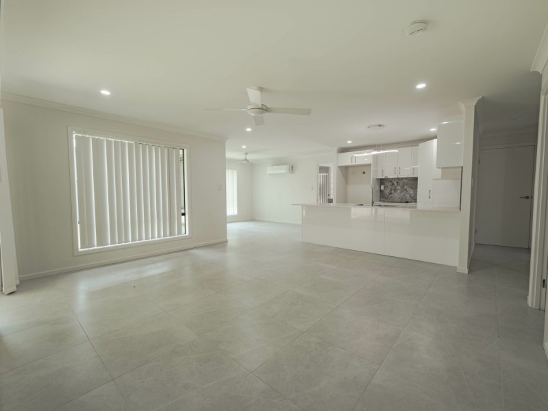 3 Tails Street, Russell Island QLD 4184