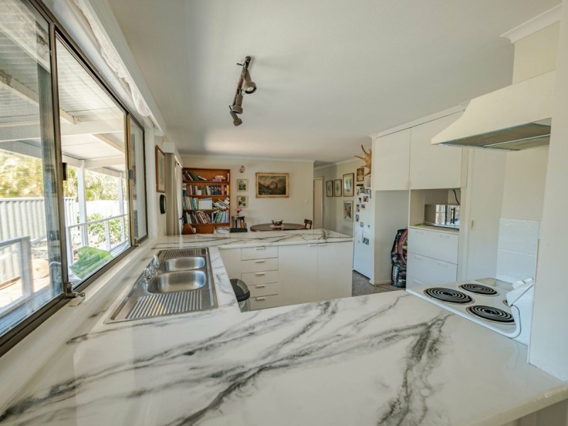 108 KINGS, Russell Island QLD 4184