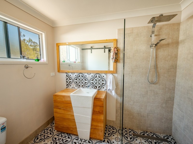 5 SAPPHIRE STREET, Russell Island QLD 4184